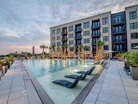 Pool with sun ledges - Aqua Blue Pools of Charleston