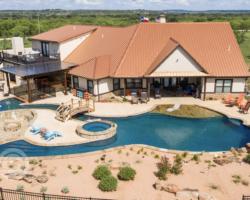 Residential Pools & Spas Gallery