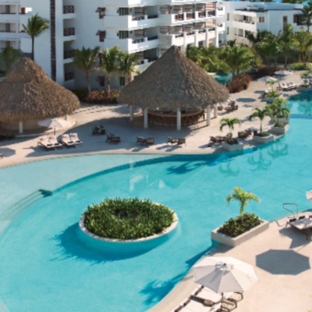 Commercial pool & Spa - Master Pools Guild