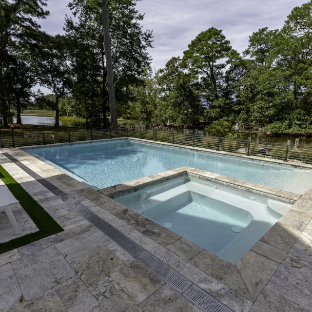 Traditional Swimming pool - Master Pools Guild