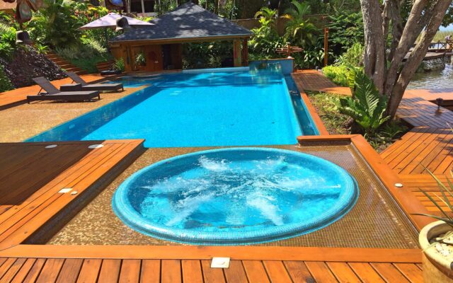 Master Pools Alta, Ltd., Alberta, Canada