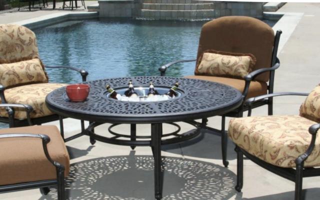 Outdoor Living By Memphis Pool, Tennessee (TN)