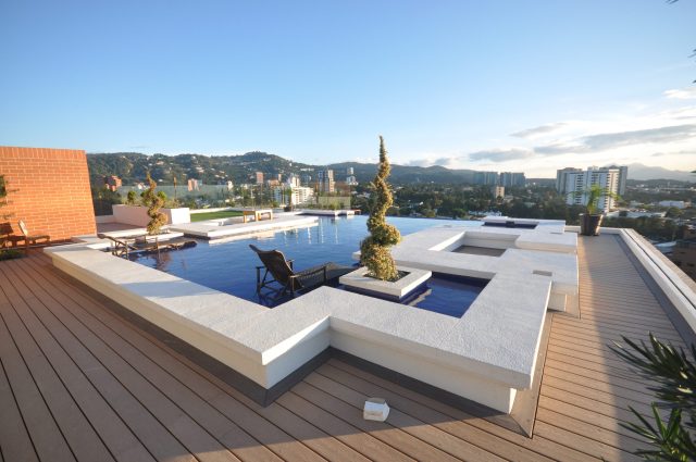 Watermania rooftop pool