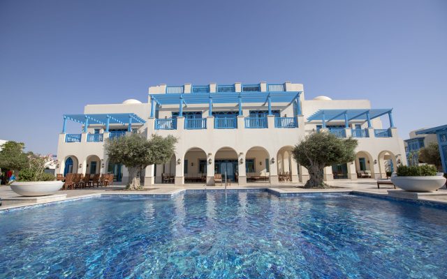 Waves Trading & Contracting W.L.L.