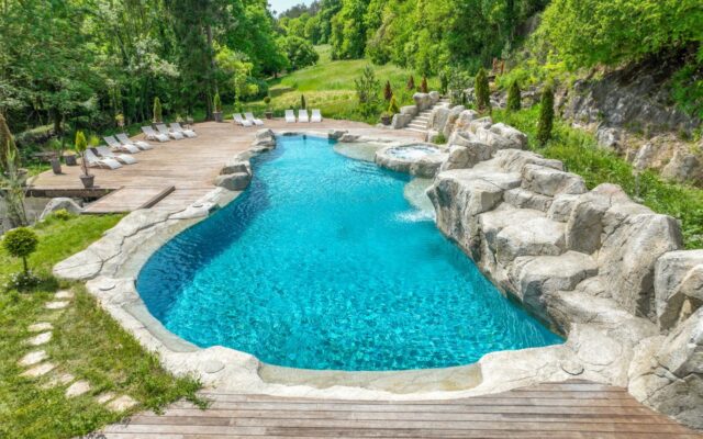 The Pros and Cons of Regular Pool Maintenance